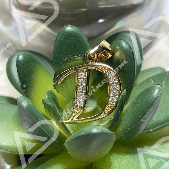 D Initial Pendants (gold plated) - Picture 4 of 9